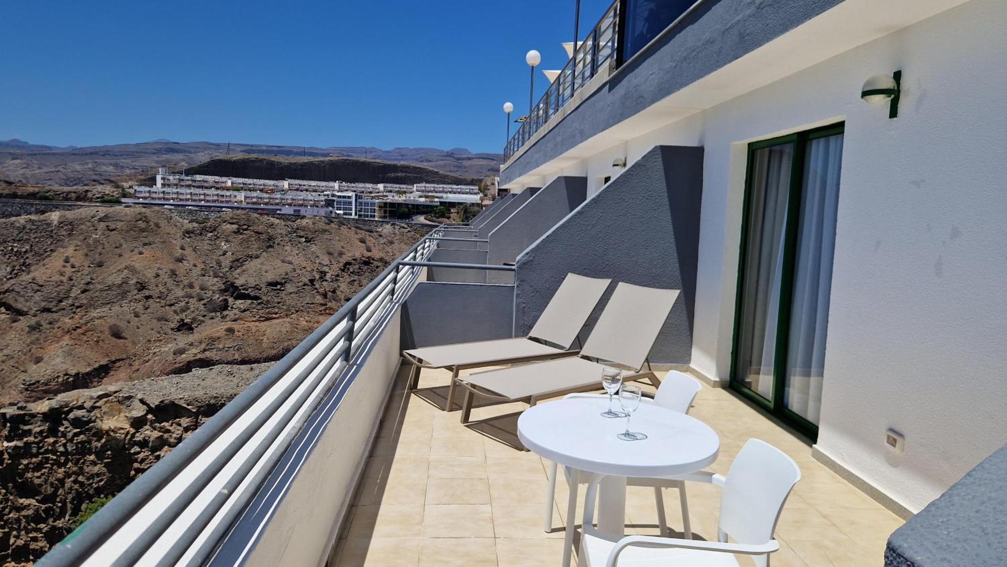 Hotel Chatur Palmera Mar Amadores Exterior foto